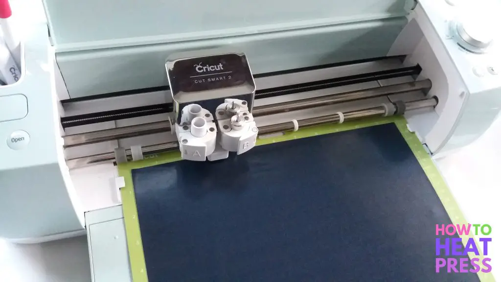 how to cut cricut iron on lite