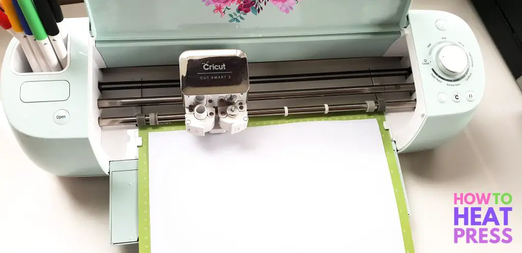 how to cut htv on cricut