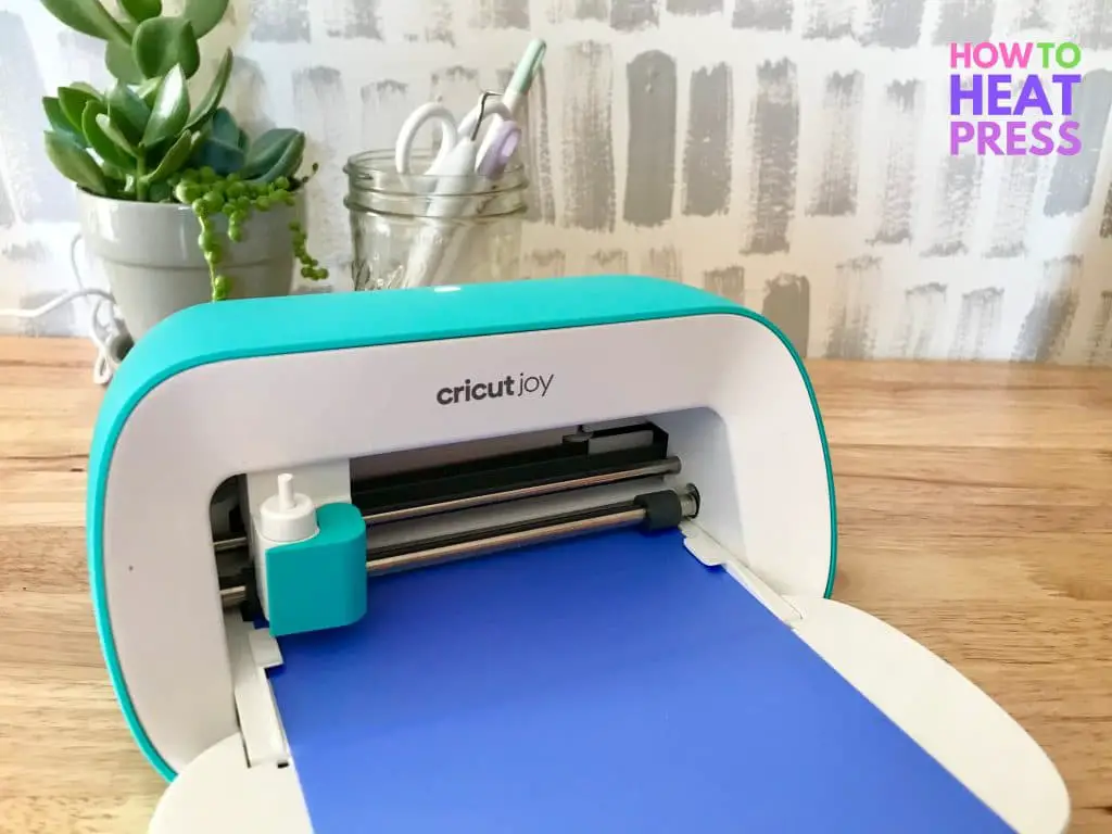 cricut joy cutting machine with holographic heat transfer vinyl